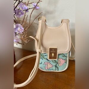 Brand new with tags Spartina 449 Etta phone crossbody bag in Hamilton print